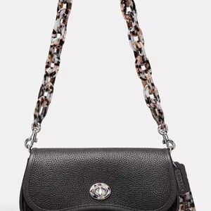 Large Coach Wavy Dinky Coachtopia